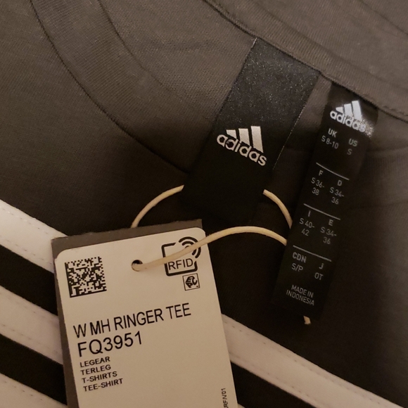 Adidas top - Picture 7 of 8